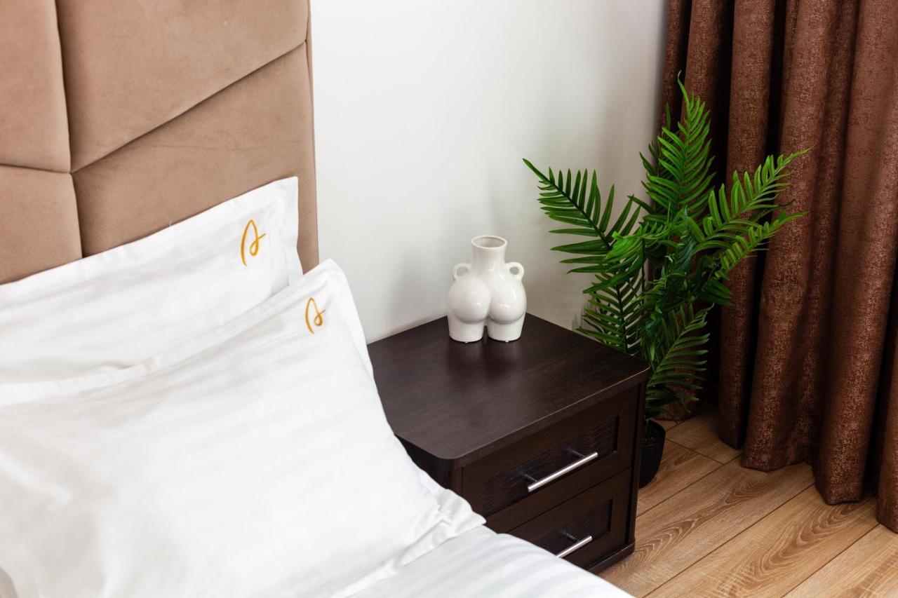Avangard Liberty Avenue Apartment Lviv Bagian luar foto